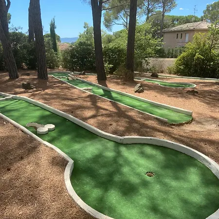 Rez De Jardin Cote Piscine - Clim Saint-Raphael (Var)